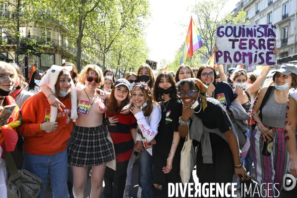 Marche lesbienne à Paris. Lesbian walk in Paris.