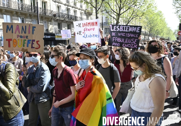 Marche lesbienne à Paris. Lesbian walk in Paris.