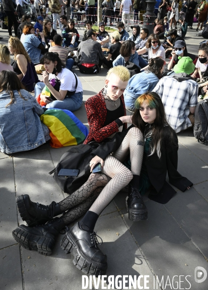 Marche lesbienne à Paris. Lesbian walk in Paris.