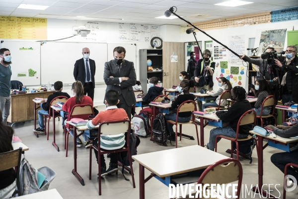 Déplacement d Emmanuel Macron à l école élémentaire Paul Cézanne.