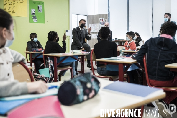 Déplacement d Emmanuel Macron à l école élémentaire Paul Cézanne.