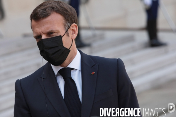 Emmanuel Macron recoit le Premier Ministre de Slovenie