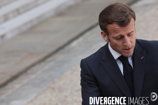 Emmanuel Macron recoit le Premier Ministre de Slovenie