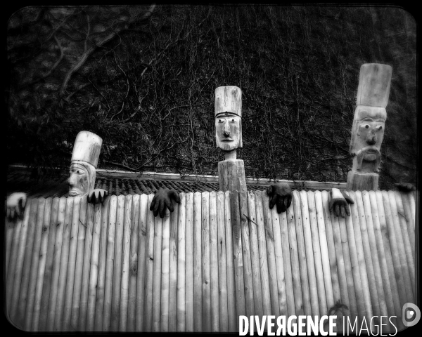 Statues En Bois au parc Catherine Labouré