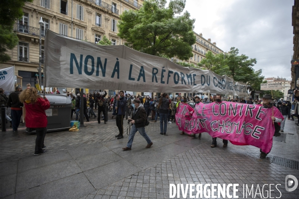 1er mai sous la pluie à Marseille