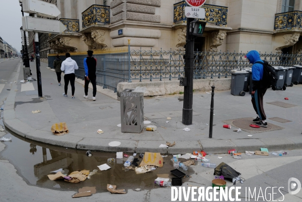 Détritus sur la voie publique