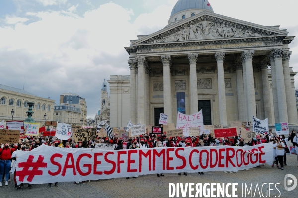 Manifestation des sages femmes