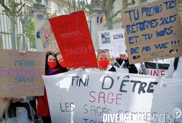 Manifestation des sages femmes