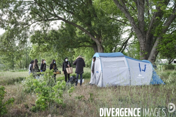 Association  Nejma  d une jeune étudiante musulmane de 22 ans, SOFIA