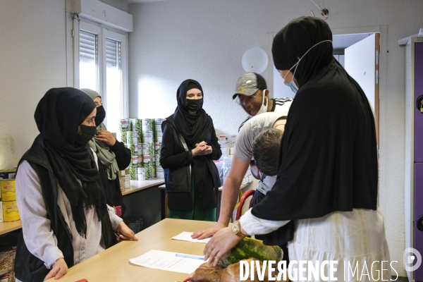 Association  Nejma  d une jeune étudiante musulmane de 22 ans, SOFIA