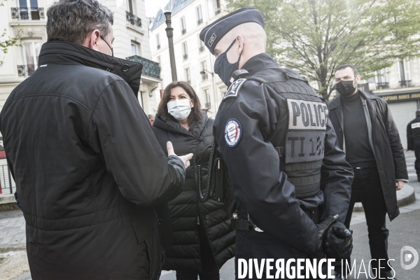 Anne Hidalgo dans le quartier de la goutte d or