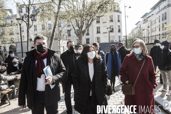 Anne Hidalgo dans le quartier de la goutte d or