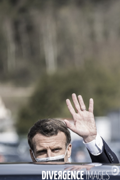 Déplacement d Emmanuel Macron sur le site de l entreprise Delpharm