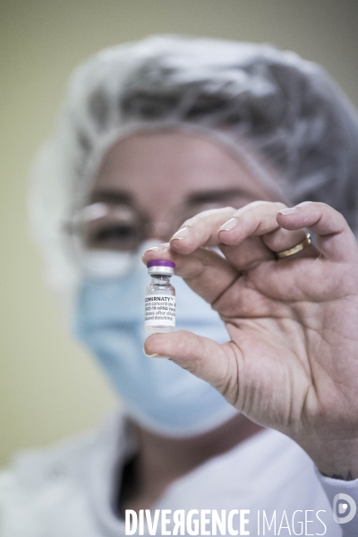 Delpharm, production du vaccin Pfizer/BioNTech