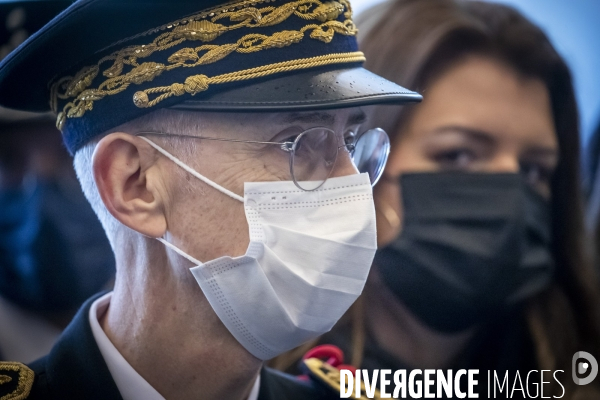 Macron au vaccinodrome de la Porte de Versailles