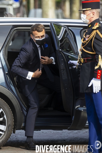 Emmanuel MACRON preside la cérémonie du 8 mai.