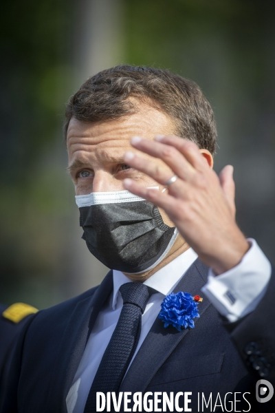 Emmanuel MACRON preside la cérémonie du 8 mai.