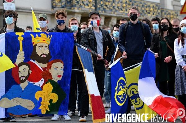 Défilé de l Action Française pour rendre hommage à Jeanne d Arc