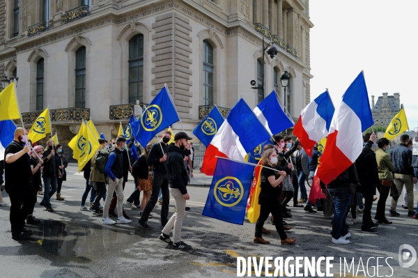 Défilé de l Action Française pour rendre hommage à Jeanne d Arc