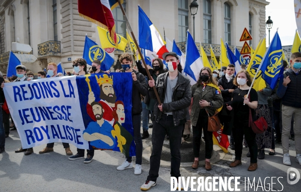 Défilé de l Action Française pour rendre hommage à Jeanne d Arc