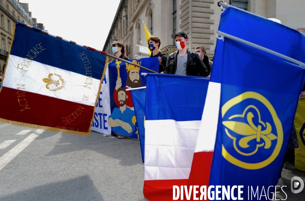 Défilé de l Action Française pour rendre hommage à Jeanne d Arc