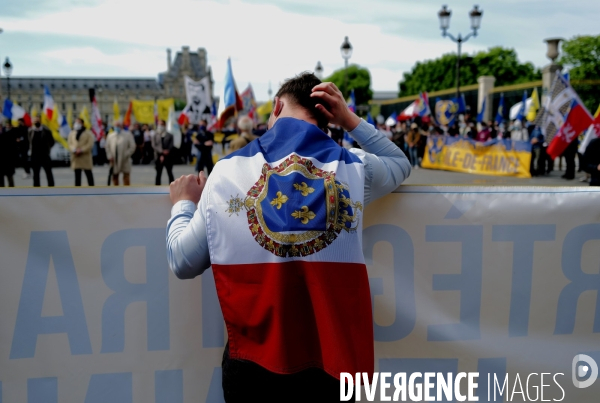 Défilé de l Action Française pour rendre hommage à Jeanne d Arc