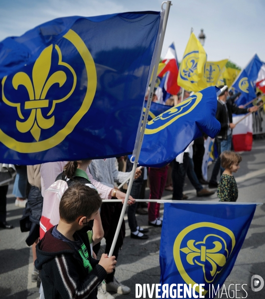 Défilé de l Action Française pour rendre hommage à Jeanne d Arc