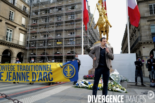 Défilé de l Action Française pour rendre hommage à Jeanne d Arc