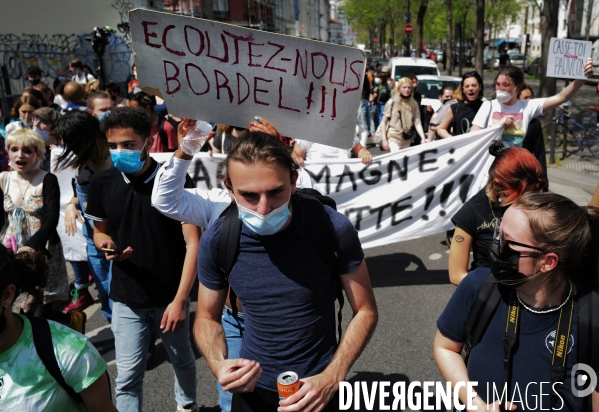 Manifestations des lycéens contre le bac Blanquer