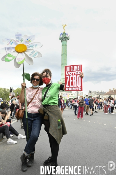 Marche pour le climat 2021, le 9 mai à Paris. Walk for the climate.