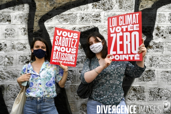 Marche pour le climat 2021, le 9 mai à Paris. Walk for the climate.