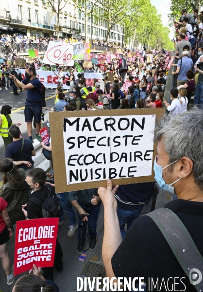 Marche pour le climat 2021, le 9 mai à Paris. Walk for the climate.