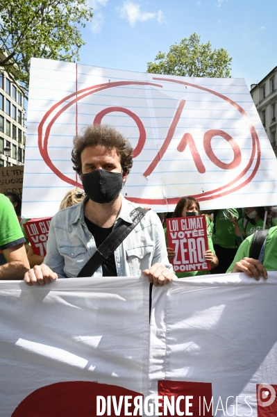 Marche pour le climat 2021, le 9 mai à Paris. Walk for the climate.