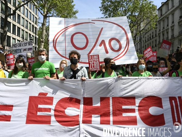 Marche pour le climat 2021, le 9 mai à Paris. Walk for the climate.