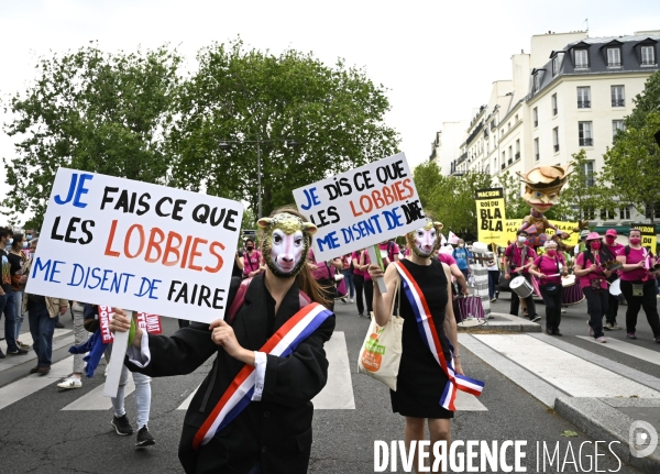 Marche pour le climat 2021, le 9 mai à Paris. Walk for the climate.