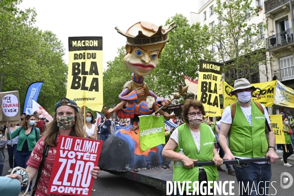 Marche pour le climat 2021, le 9 mai à Paris. Walk for the climate.