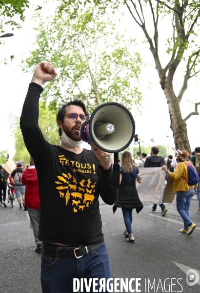 Marche pour le climat 2021, le 9 mai à Paris. Walk for the climate.