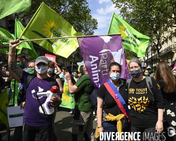 Marche pour le climat 2021, le 9 mai à Paris. Walk for the climate.