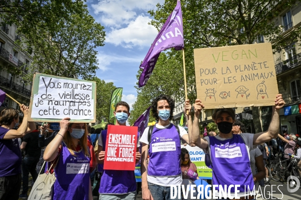 Marche pour le climat 2021, le 9 mai à Paris. Walk for the climate.