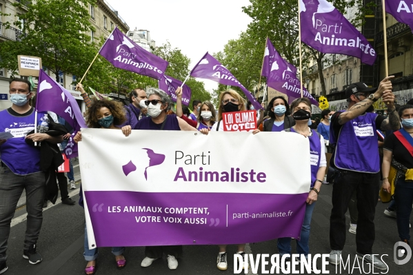 Marche pour le climat 2021, le 9 mai à Paris. Walk for the climate.