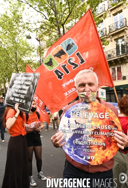 Marche pour le climat 2021, le 9 mai à Paris. Walk for the climate.