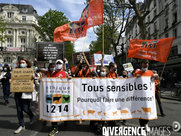 Marche pour le climat 2021, le 9 mai à Paris. Walk for the climate.