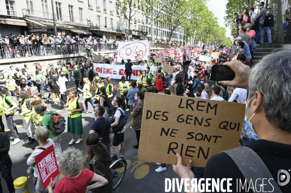 Marche pour le climat 2021, le 9 mai à Paris. Walk for the climate.