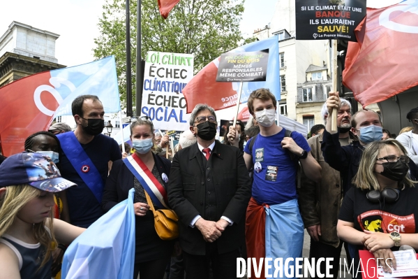 Marche pour le climat 2021, le 9 mai à Paris. Walk for the climate.