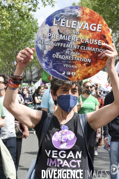 Marche pour le climat 2021, le 9 mai à Paris. Walk for the climate.