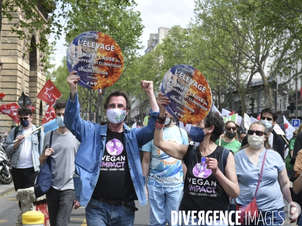 Marche pour le climat 2021, le 9 mai à Paris. Walk for the climate.