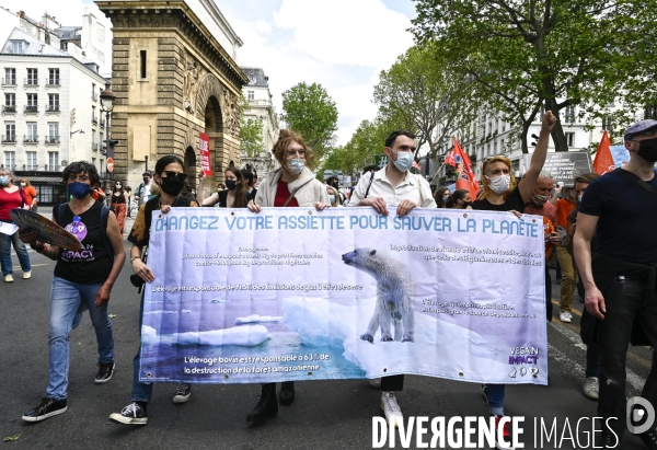 Marche pour le climat 2021, le 9 mai à Paris. Walk for the climate.