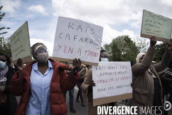 Les habitants du quartier du Franc-Moisin à Saint-Denis se mobilisent