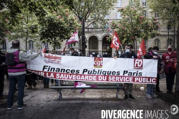 Rassemblement des personnels du secteur des finances publiques