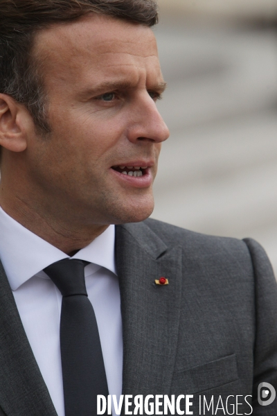 Emmanuel Macron recoit le President argentin